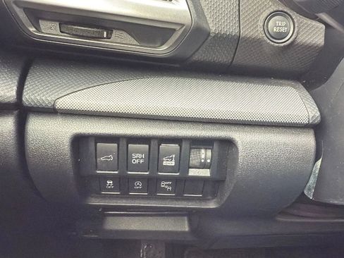 Used 2020 Subaru Forester Limited image 15