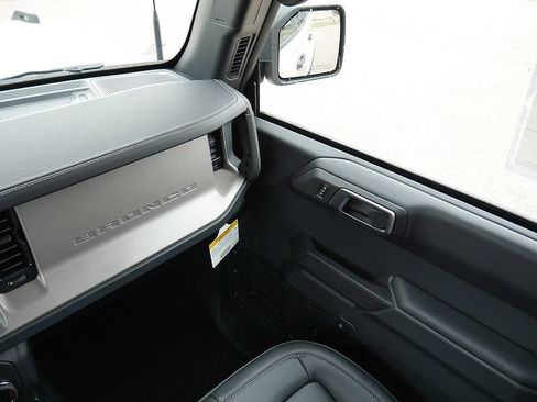 New 2026 Ford Bronco Outer Banks AWD/4WD image 24