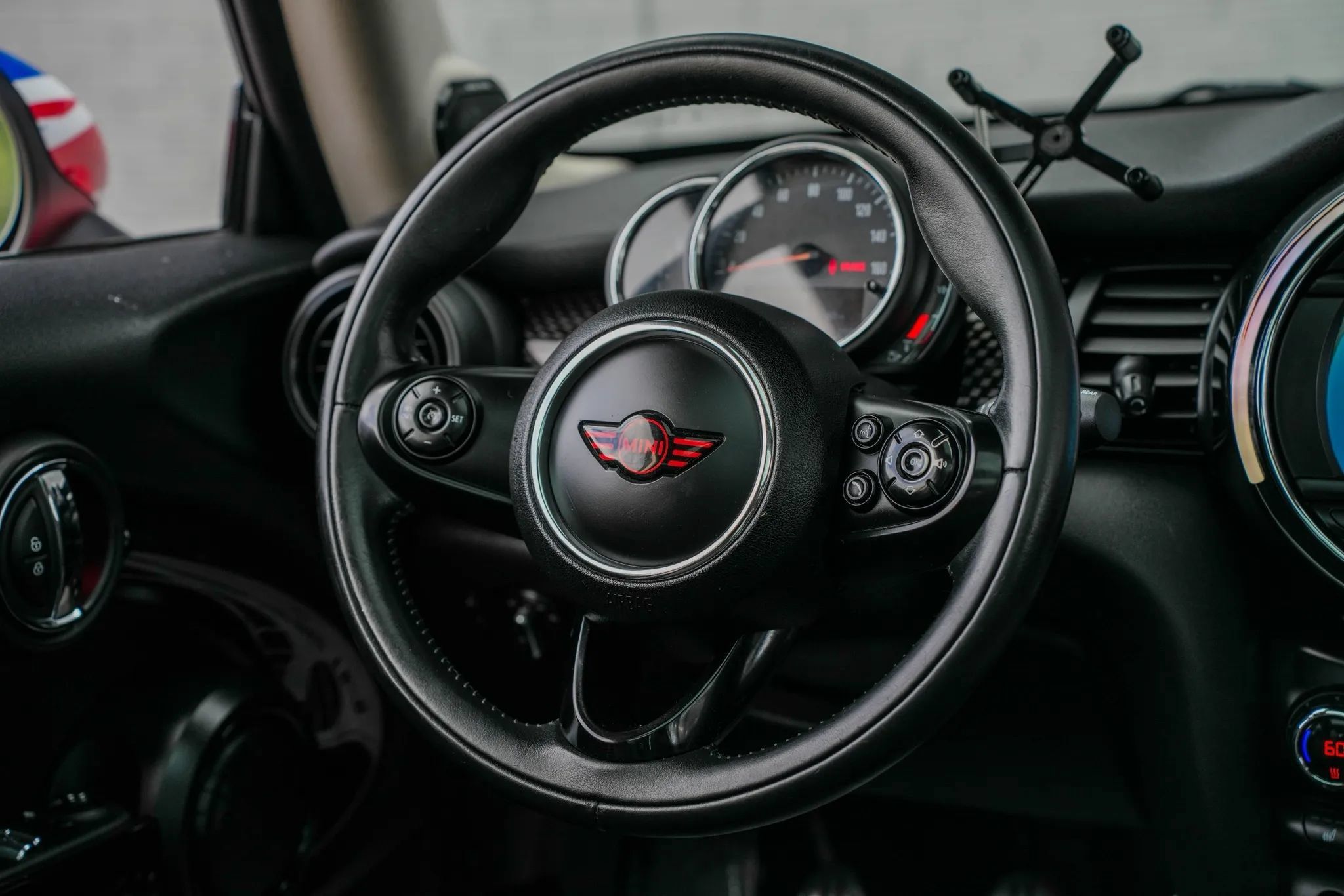 Used 2019 MINI Cooper S FWD image 15