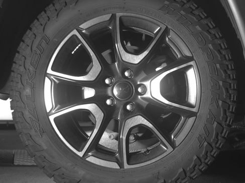 Used 2025 Jeep Compass Trailhawk AWD/4WD image 15