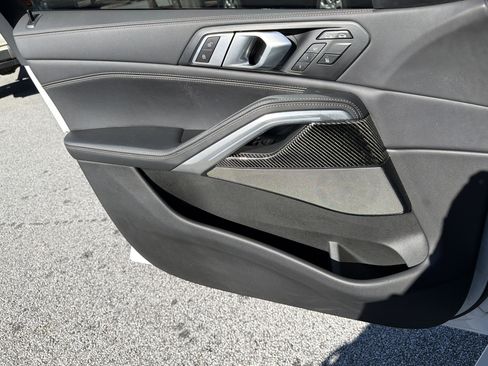 Used 2026 BMW X6 M60i image 16