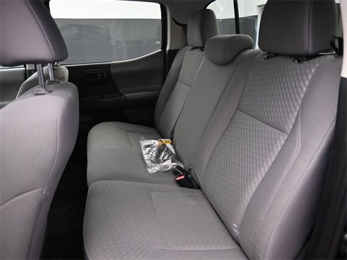 Used 2021 Toyota Tacoma SR w/ SR Convenience Package image 10