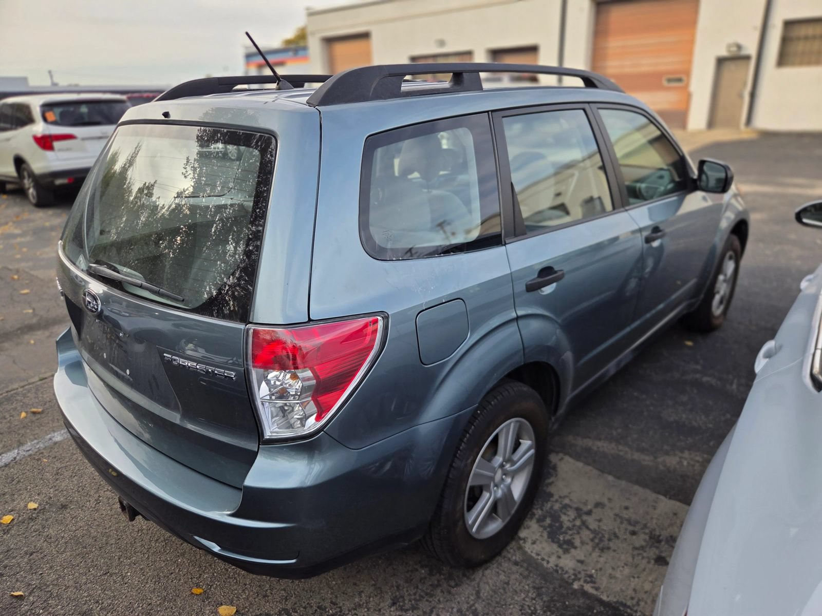Used 2011 Subaru Forester 2.5X w/ Alloy Wheel Value Pkg AWD/4WD image 3