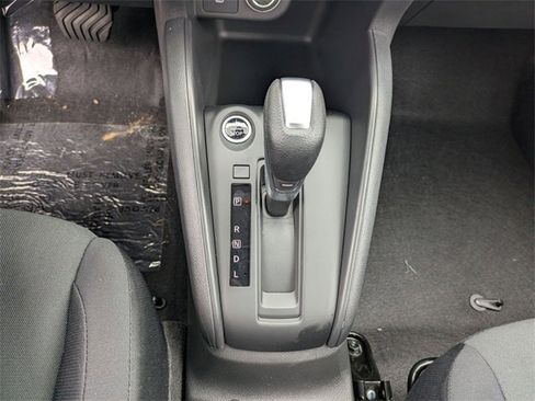New 2025 Nissan Kicks Play S image 19