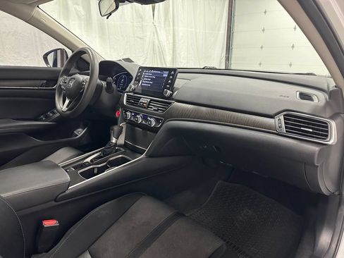 Used 2020 Honda Accord EX image 59