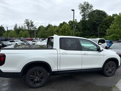 Used 2020 Honda Ridgeline Sport image 4