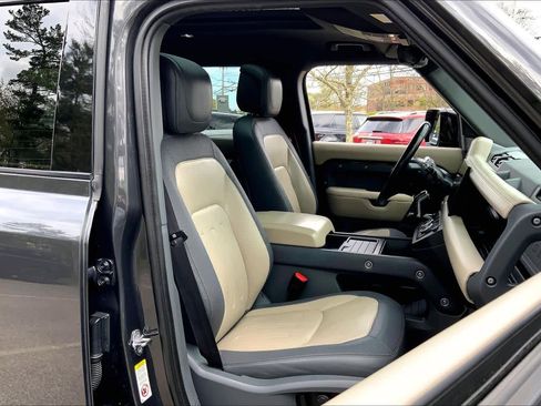 Used 2022 Land Rover Defender 110 X-Dynamic HSE AWD/4WD image 8
