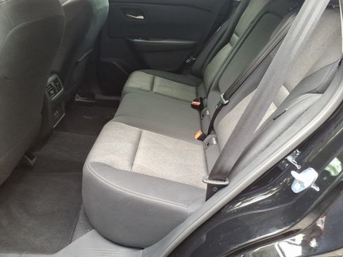 Used 2026 Nissan Rogue SV AWD/4WD image 7
