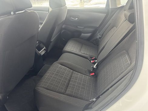 Certified 2025 Honda HR-V LX image 8