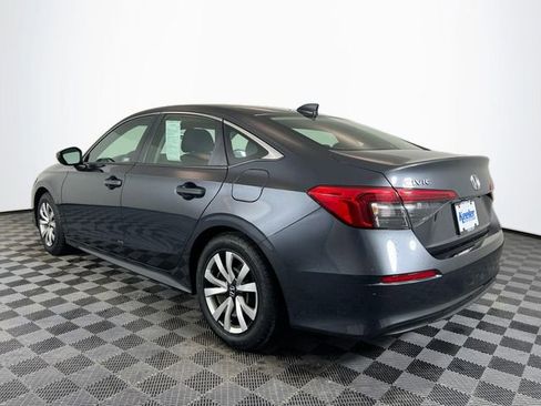Used 2022 Honda Civic LX image 4