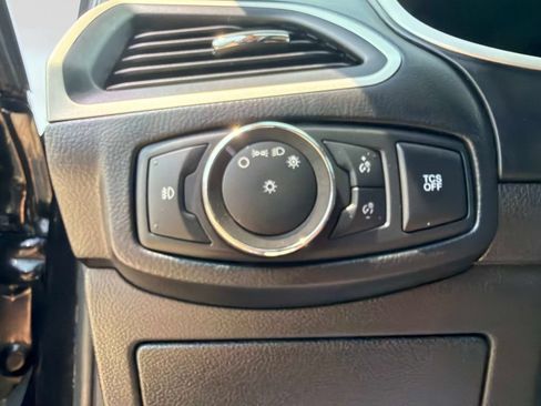 Used 2020 Ford Edge SEL w/ Cold Weather Package AWD/4WD image 31