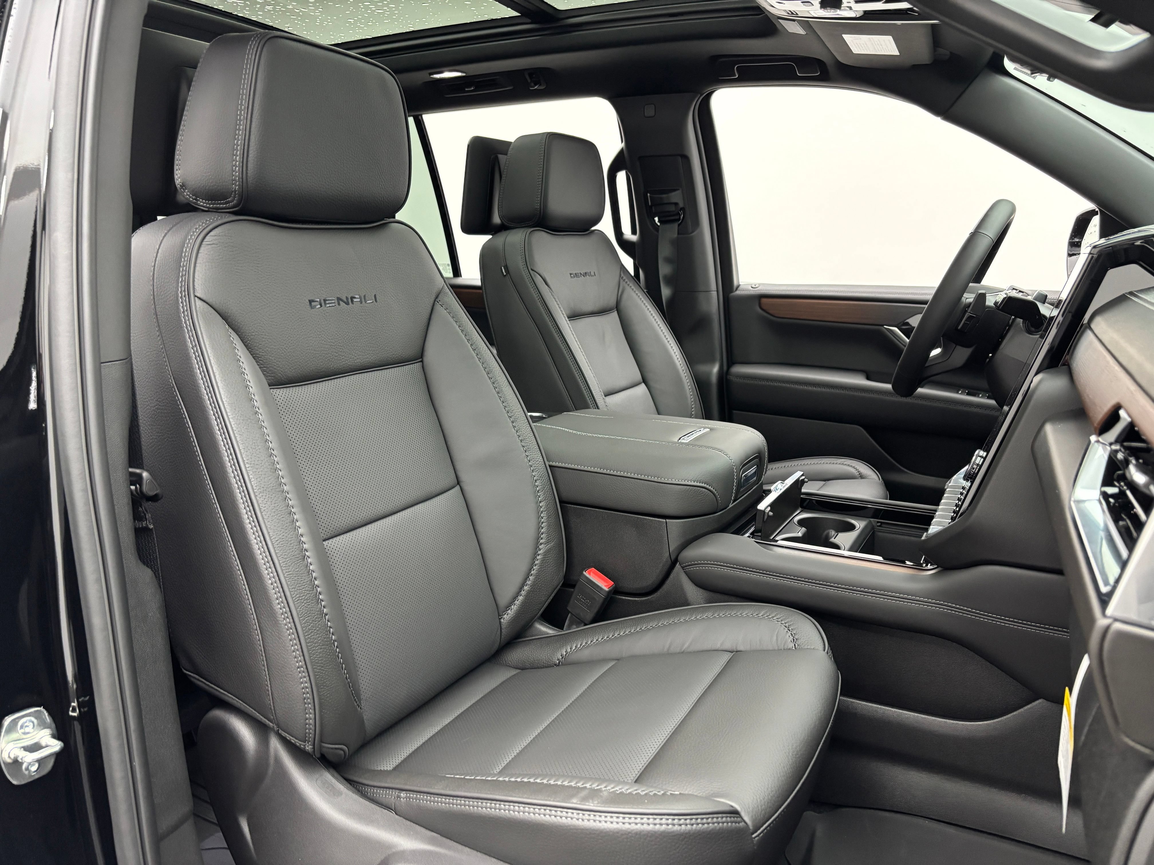 New 2026 GMC Yukon Denali AWD/4WD image 42