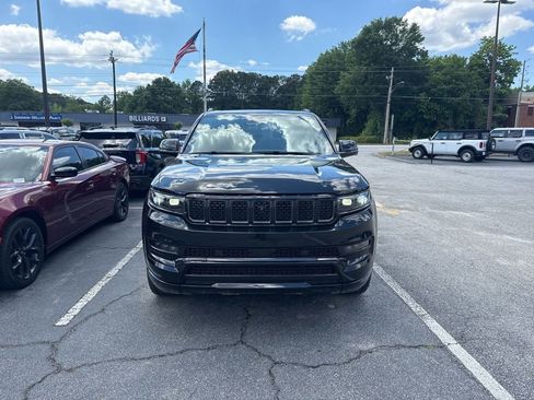 Used 2023 Jeep Grand Wagoneer Series II AWD/4WD image 1