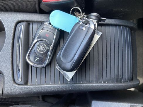 Used 2018 Buick Encore Preferred FWD image 29