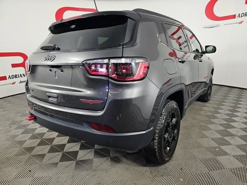 Used 2023 Jeep Compass Trailhawk image 7