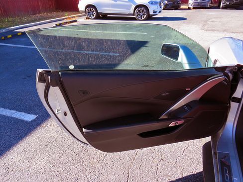 Used 2016 Chevrolet Corvette Stingray Coupe w/ Battery Protection Package image 37