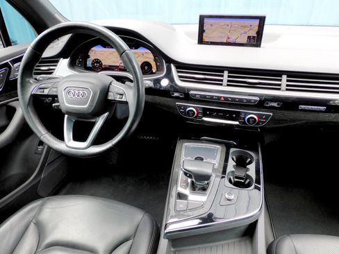 Used 2019 Audi Q7 3.0T Prestige AWD/4WD image 10