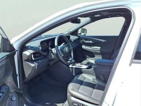 Used 2025 Buick Envista Avenir FWD image 16