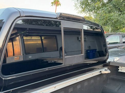 Used 2014 Nissan Frontier SV w/ SV Value Truck Package RWD image 38