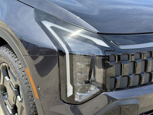 New 2026 Kia Sportage SX image 10