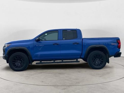 Used 2025 Chevrolet Colorado Trail Boss AWD/4WD image 2