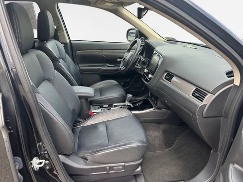Used 2020 Mitsubishi Outlander GT AWD/4WD image 25