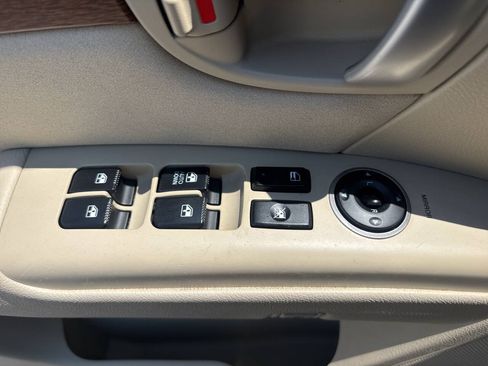 Used 2009 Hyundai Santa Fe GLS FWD image 15