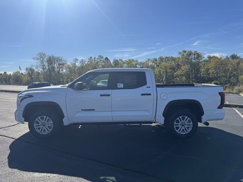 New 2026 Toyota Tundra SR5 image 6