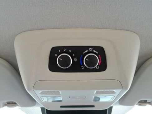 Used 2025 Ford Transit 350 XLT RWD image 40