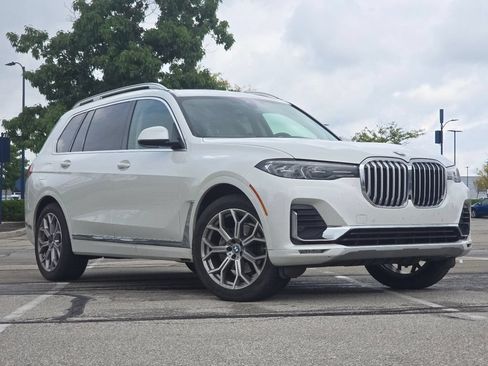 Used 2021 BMW X7 xDrive40i w/ Luxury Seating Package AWD/4WD image 1
