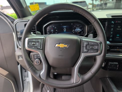 Used 2024 Chevrolet Silverado 1500 LTZ w/ Technology Package AWD/4WD image 24