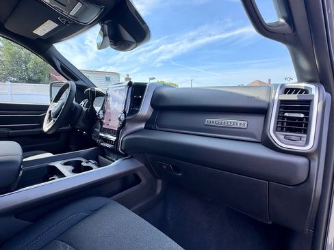 New 2026 RAM 2500 Big Horn AWD/4WD image 18