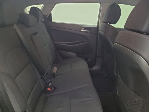 Used 2019 Hyundai Tucson SE AWD/4WD image 19