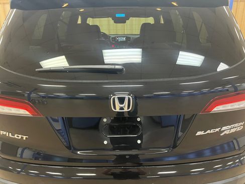 Certified 2021 Honda Pilot Black Edition image 14