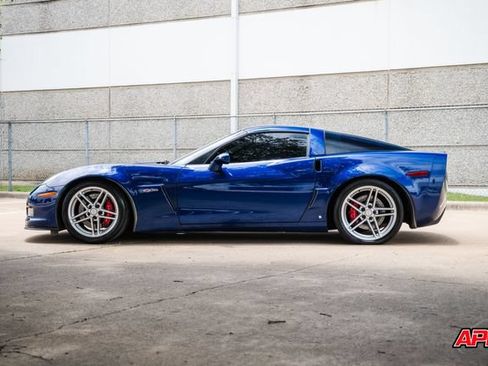 Used 2006 Chevrolet Corvette Z06 w/ Preferred Equipment Group RWD image 33
