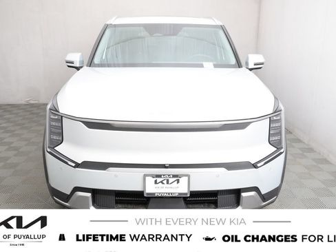 New 2026 Kia EV9 Wind AWD/4WD image 2
