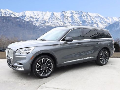 Used 2023 Lincoln Aviator Reserve w/ Equipment Group 201A AWD/4WD image 2