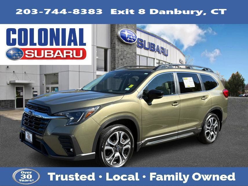 Used 2025 Subaru Ascent Limited AWD/4WD image 1