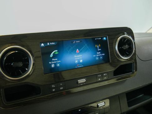 Used 2020 Mercedes-Benz Sprinter 3500 image 85