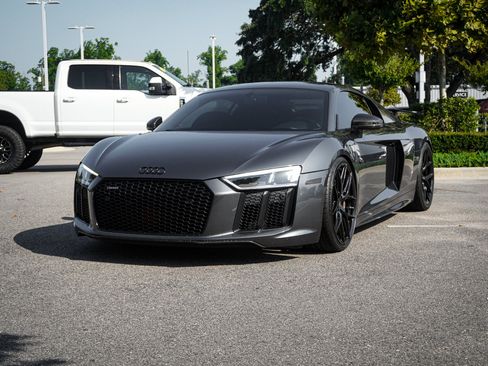 Used 2018 Audi R8 V10 plus AWD/4WD image 5