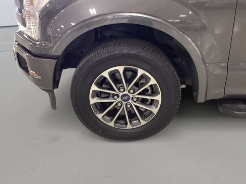 Used 2019 Ford F150 Lariat w/ Equipment Group 502A Luxury RWD image 8