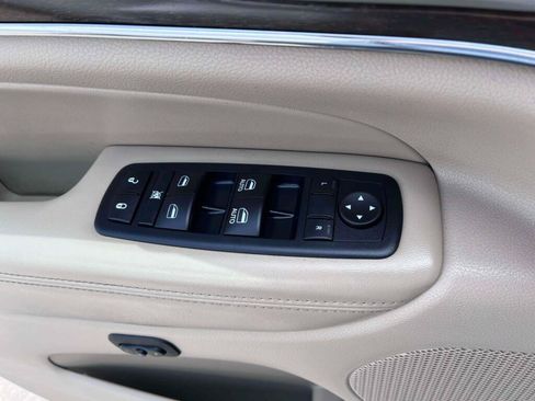 Used 2016 Jeep Grand Cherokee Limited AWD/4WD image 34