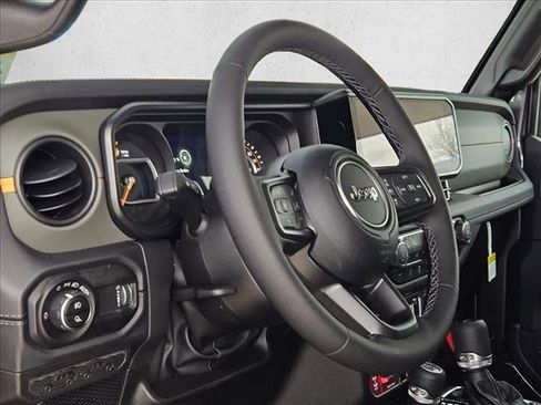 New 2026 Jeep Gladiator Mojave image 3