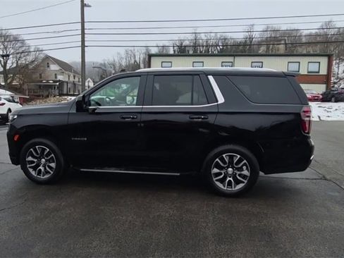 Used 2021 Chevrolet Tahoe LT w/ Rear Media and Nav Package image 7