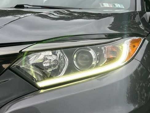 Used 2019 Honda HR-V Sport image 11