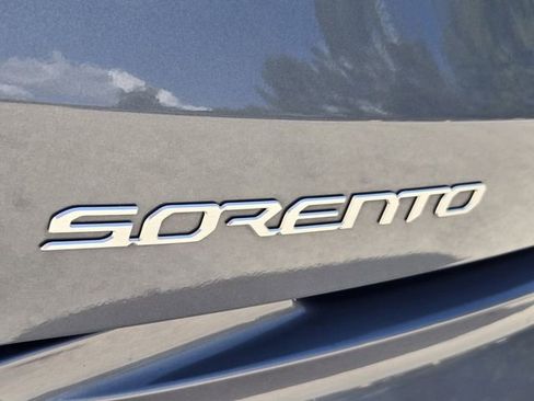 Used 2023 Kia Sorento SX image 14