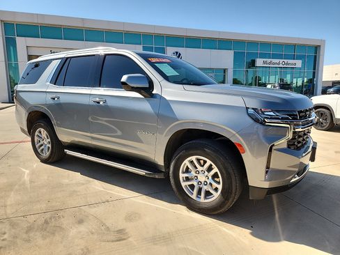 Used 2024 Chevrolet Tahoe LS RWD image 8
