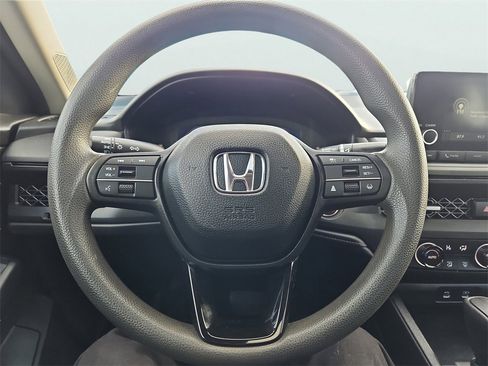 Certified 2023 Honda Accord EX image 28