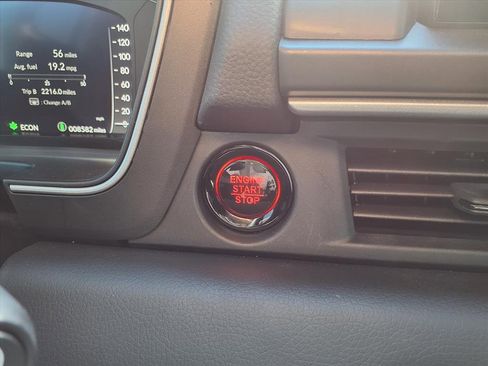 Used 2025 Honda Pilot Black Edition image 15