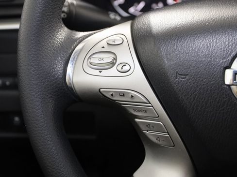 Used 2017 Nissan Murano S image 29